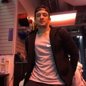 Meet your Posher, Chris